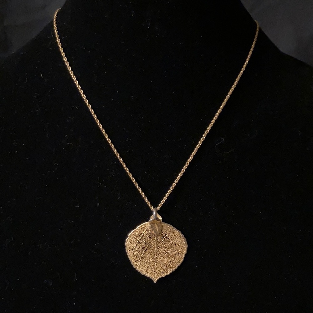 Gold Tone Leaf Necklace